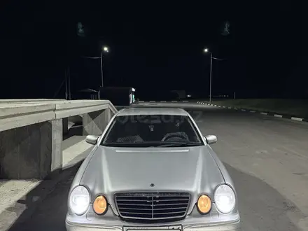 Mercedes-Benz E 200 1999 года за 2 500 000 тг. в Павлодар – фото 3