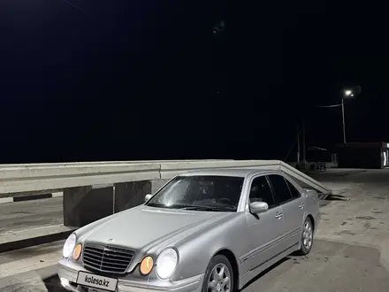 Mercedes-Benz E 200 1999 года за 2 500 000 тг. в Павлодар – фото 4