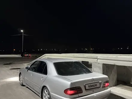 Mercedes-Benz E 200 1999 года за 2 500 000 тг. в Павлодар – фото 6