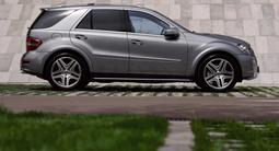 Mercedes-Benz ML 63 AMG 2010 года за 15 500 000 тг. в Алматы – фото 5