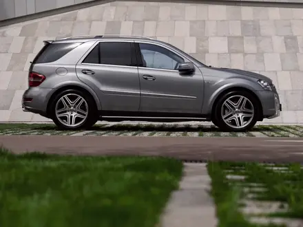 Mercedes-Benz ML 63 AMG 2010 года за 15 500 000 тг. в Алматы – фото 5