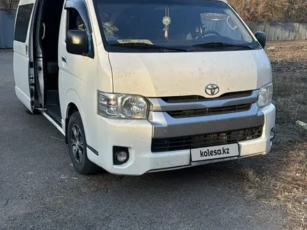 Toyota Hiace 2016 года за 17 000 000 тг. в Алматы