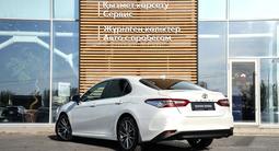 Toyota Camry 2021 года за 13 000 000 тг. в Кызылорда – фото 2