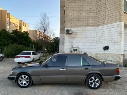 Mercedes-Benz E 320 1993 года за 1 000 000 тг. в Актау – фото 8