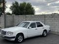 Mercedes-Benz E 220 1993 года за 1 700 000 тг. в Тараз – фото 2