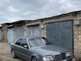 Mercedes-Benz E 220 1993 года за 2 400 000 тг. в Актау