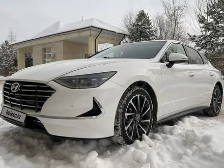 Hyundai Sonata 2022 года за 13 000 000 тг. в Астана – фото 2