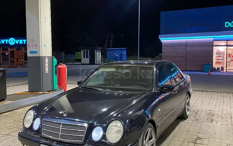 Mercedes-Benz E 230 1997 годаүшін2 000 000 тг. в Астана