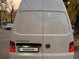 Volkswagen Transporter 2011 года за 10 200 000 тг. в Талдыкорган – фото 4