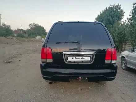 Lincoln Aviator 2005 года за 2 000 000 тг. в Актобе – фото 3