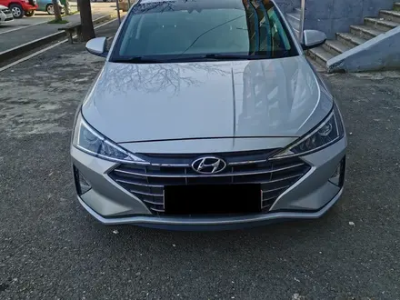 Hyundai Elantra 2019 года за 8 900 000 тг. в Актау – фото 4
