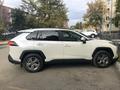 Toyota RAV4 2022 года за 18 500 000 тг. в Семей