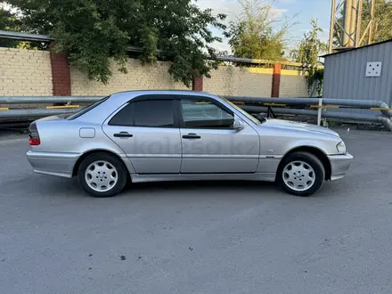 Mercedes-Benz C 180 1999 года за 3 800 000 тг. в Караганда – фото 6