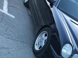 Mercedes-Benz E 320 2001 годаfor3 300 000 тг. в Шымкент