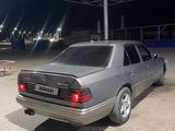 Mercedes-Benz E 200 1993 года за 1 800 000 тг. в Байконыр – фото 5