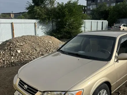 Toyota Camry 2000 года за 3 200 000 тг. в Караганда