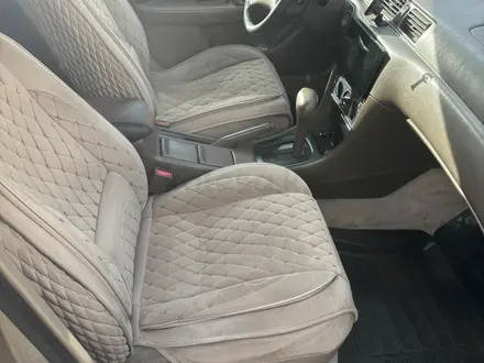 Toyota Camry 2000 года за 3 200 000 тг. в Караганда – фото 5
