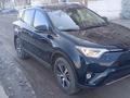 Toyota RAV4 2017 года за 9 200 000 тг. в Атырау – фото 2