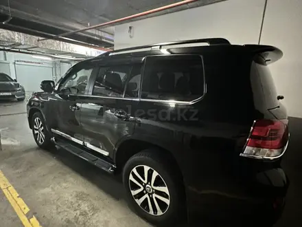 Toyota Land Cruiser 2015 года за 31 000 000 тг. в Астана – фото 3