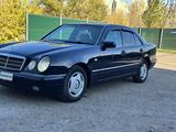 Mercedes-Benz E 230 1997 года за 2 600 000 тг. в Астана