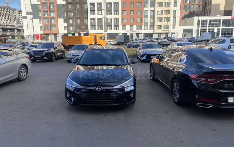 Hyundai Elantra 2019 годаfor8 200 000 тг. в Астана