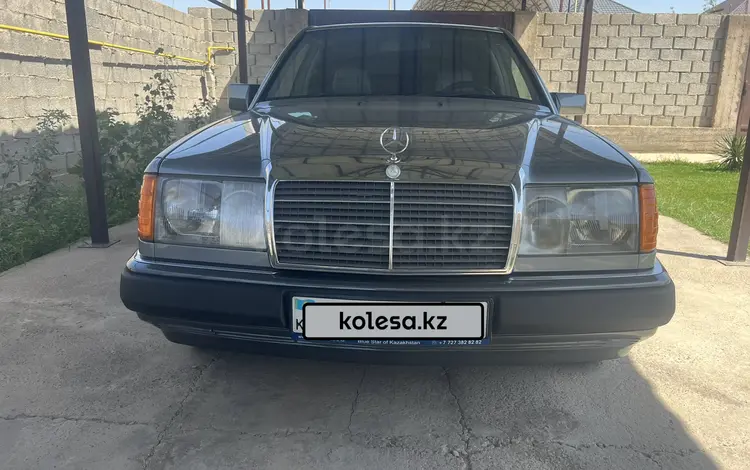 Mercedes-Benz E 220 1993 года за 2 900 000 тг. в Шымкент