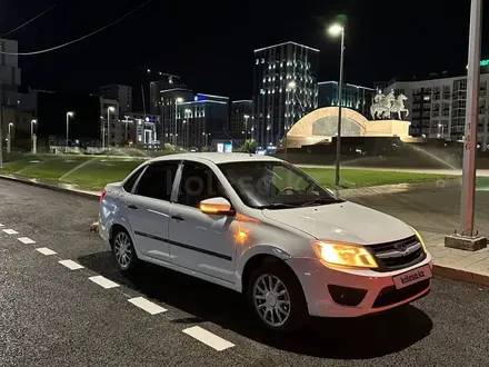 ВАЗ (Lada) Granta 2190 2014 года за 2 500 000 тг. в Атырау – фото 2