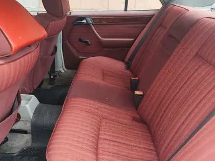 Mercedes-Benz E 230 1989 года за 1 300 000 тг. в Алматы – фото 13