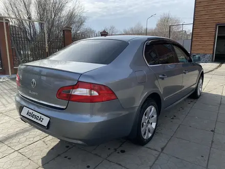 Skoda Superb 2012 года за 3 600 000 тг. в Костанай – фото 9