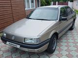 Volkswagen Passat 1990 годаүшін1 300 000 тг. в Петропавловск