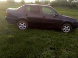 Volkswagen Vento 1994 года за 500 000 тг. в Астана – фото 2