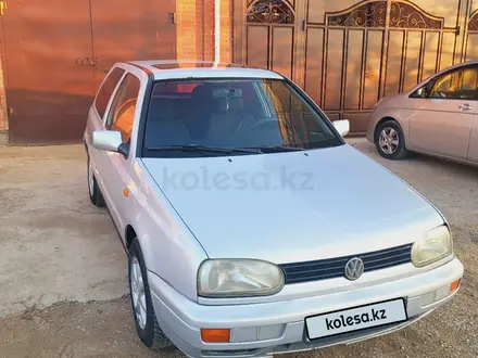 Volkswagen Golf 1995 года за 1 400 000 тг. в Кызылорда – фото 2