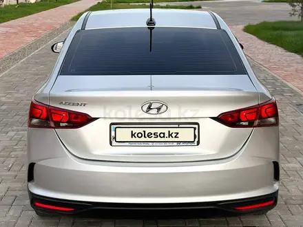 Hyundai Accent 2021 года за 7 700 000 тг. в Шымкент – фото 2