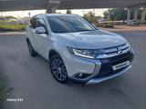 Mitsubishi Outlander 2017 года за 9 500 000 тг. в Уральск