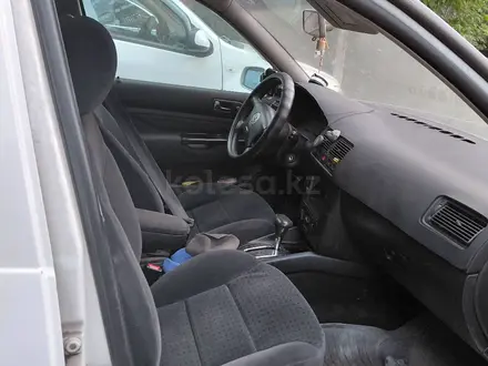 Volkswagen Golf 2000 года за 1 400 000 тг. в Караганда – фото 5