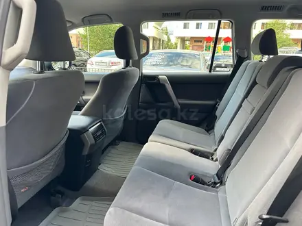 Toyota Land Cruiser Prado 2013 года за 18 500 000 тг. в Астана – фото 10