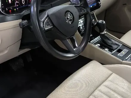 Skoda Superb 2019 года за 16 000 000 тг. в Уральск – фото 6