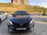 Toyota Camry 2018 годаүшін13 750 000 тг. в Шымкент