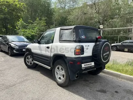 Toyota RAV4 1999 года за 3 900 000 тг. в Алматы – фото 8