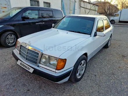 Mercedes-Benz E 280 1993 годаүшін1 700 000 тг. в Шымкент