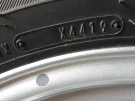 Комплект оригинальных колёс на металлических дисках с Тойота Прадо. за 350 000 тг. в Актобе – фото 7