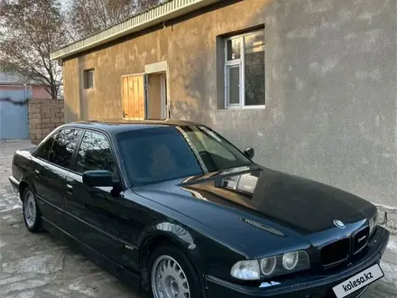 BMW 740 1995 года за 3 000 000 тг. в Жанаозен – фото 2