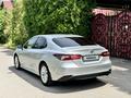 Toyota Camry 2023 года за 15 500 000 тг. в Алматы – фото 4