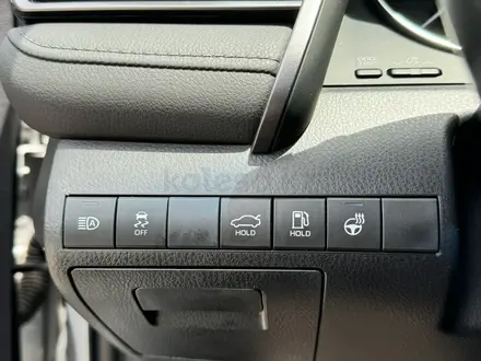 Toyota Camry 2023 года за 15 500 000 тг. в Алматы – фото 9