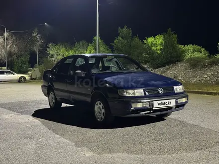 Volkswagen Passat 1994 года за 1 200 000 тг. в Талдыкорган – фото 2