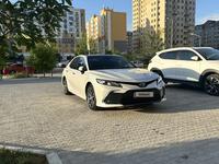 Toyota Camry 2023 годаfor15 500 000 тг. в Актау