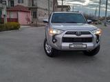 Toyota 4Runner 2021 годаүшін25 500 000 тг. в Актау – фото 2