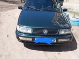 Volkswagen Passat 1994 года за 1 500 000 тг. в Караганда – фото 2