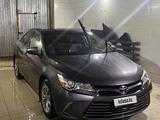 Toyota Camry 2015 годаүшін6 800 000 тг. в Актобе – фото 2