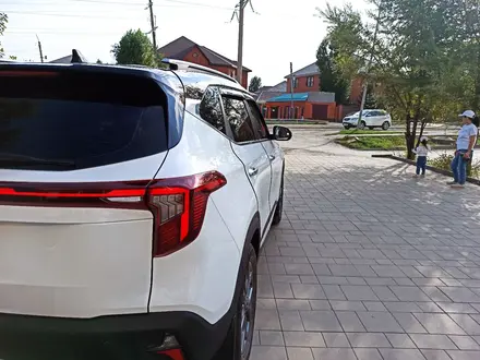 Kia Seltos 2024 года за 9 900 000 тг. в Актобе – фото 6